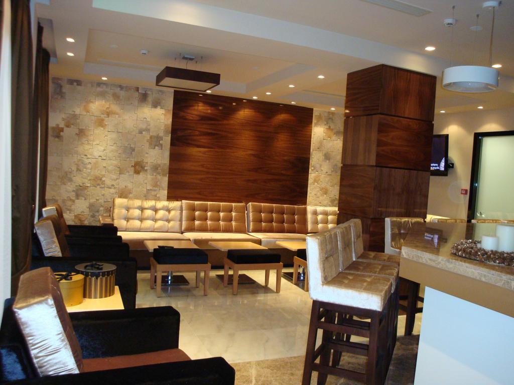 Dovitel Hotel Ioannina Exterior photo